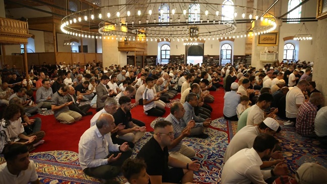 ÇORUM'DA BAYRAM NAMAZI SAAT 05:45'TE